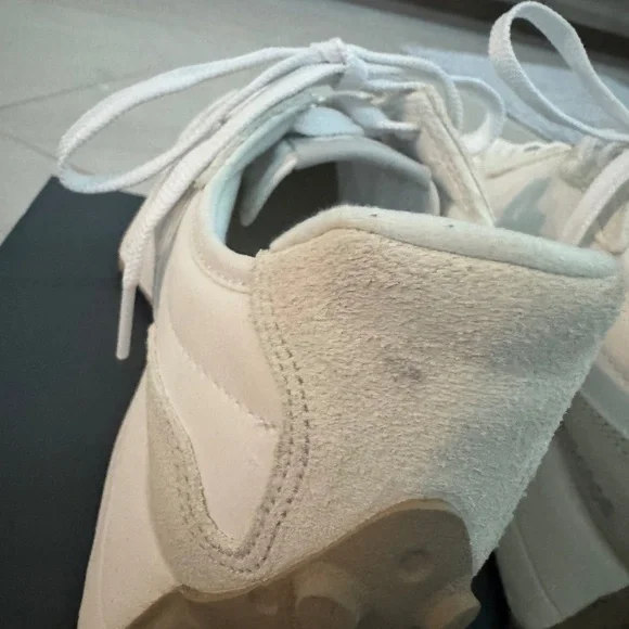 New Balance Women's 327-size 9-white/grey-NIB - Picture 4 of 7